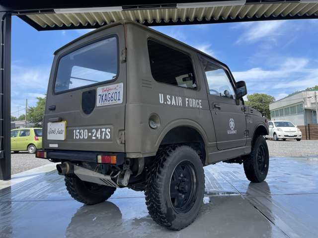 Suzuki Jimny 10