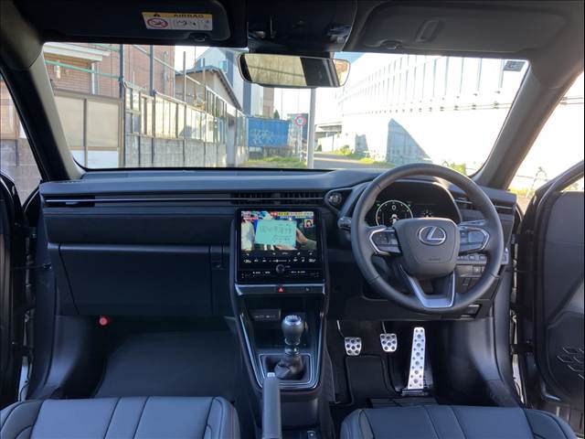 Lexus LBX 8