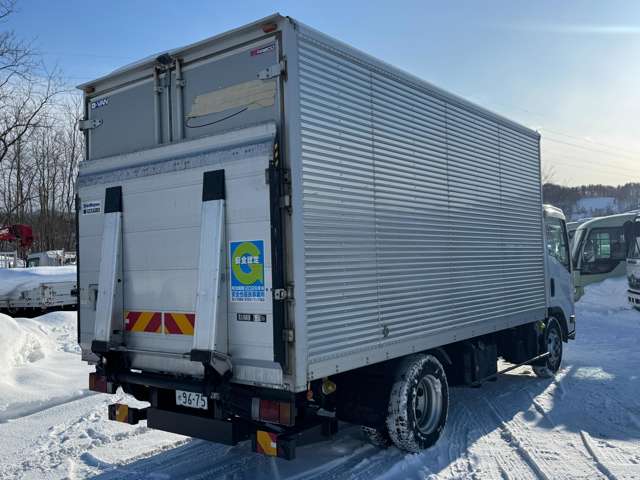 Isuzu Elf 4
