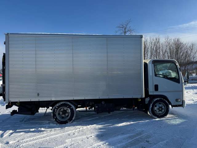 Isuzu Elf 6