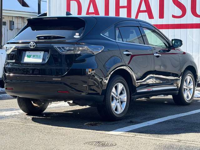 Toyota Harrier 2