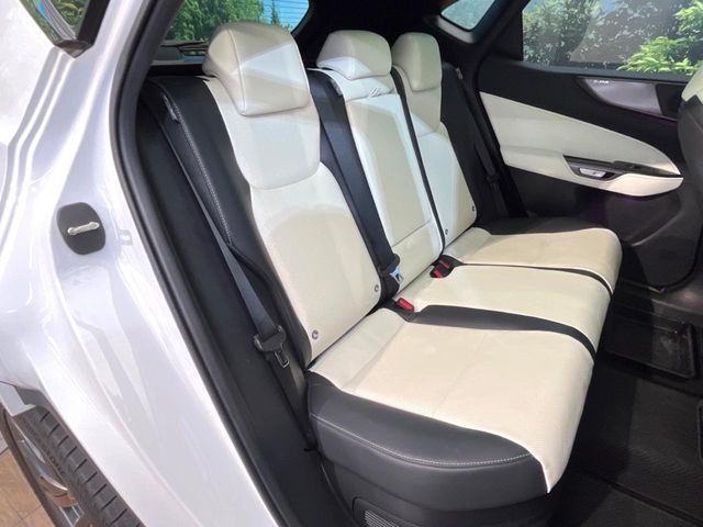 Lexus NX 9