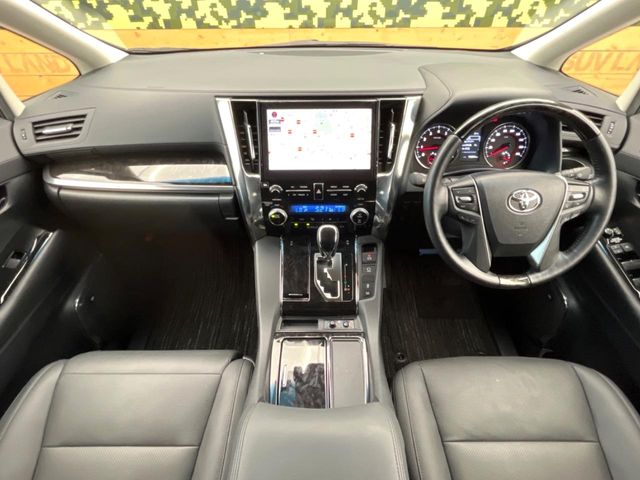 Toyota Alphard 2