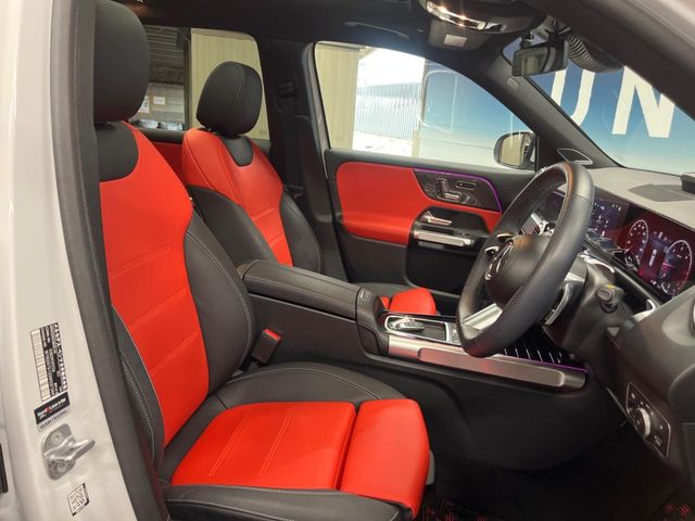 Mercedes-Benz GLB 9