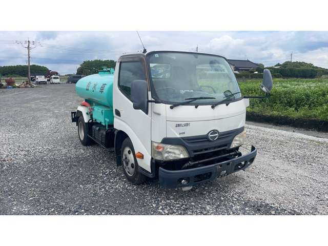Hino Dutro 7