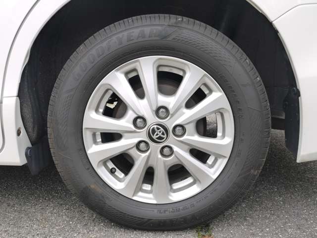 Toyota Noah 11