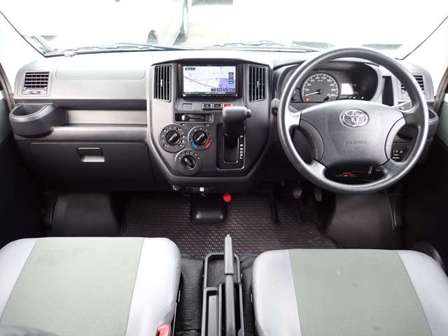 Toyota Town Ace Van 10