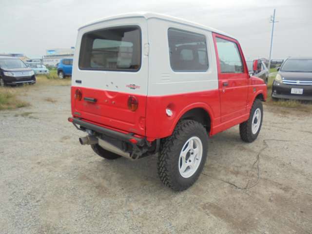 Suzuki Jimny 6