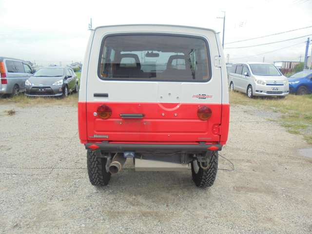 Suzuki Jimny 7