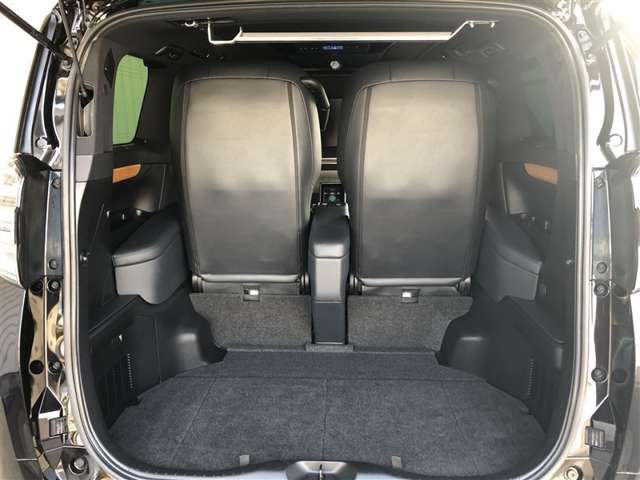 Toyota Vellfire 12