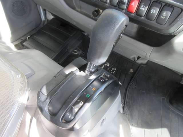 Toyota Toyoace 11