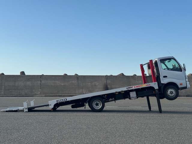 Hino Dutro 6