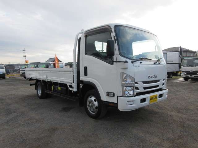 Isuzu Elf 2
