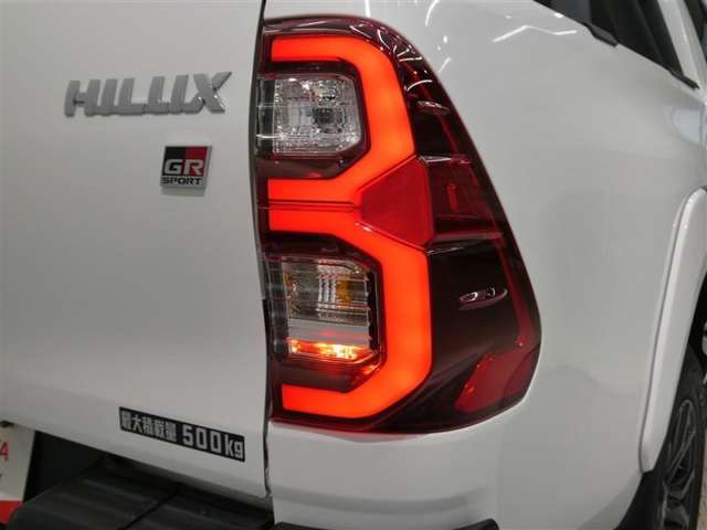 Toyota Hilux 12