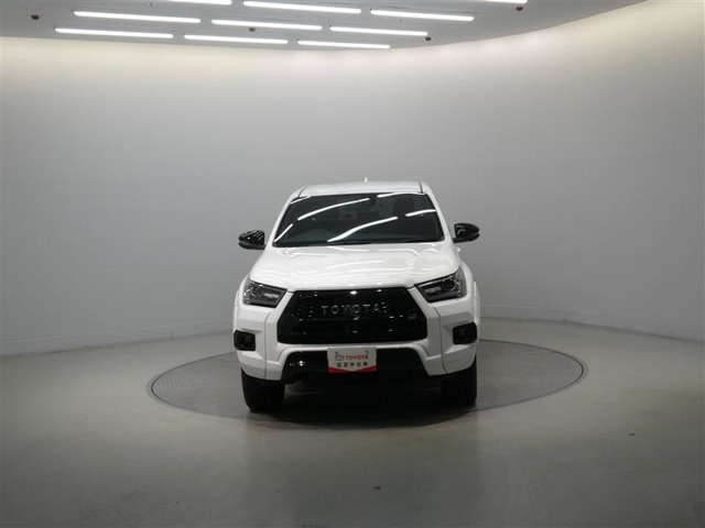 Toyota Hilux 3