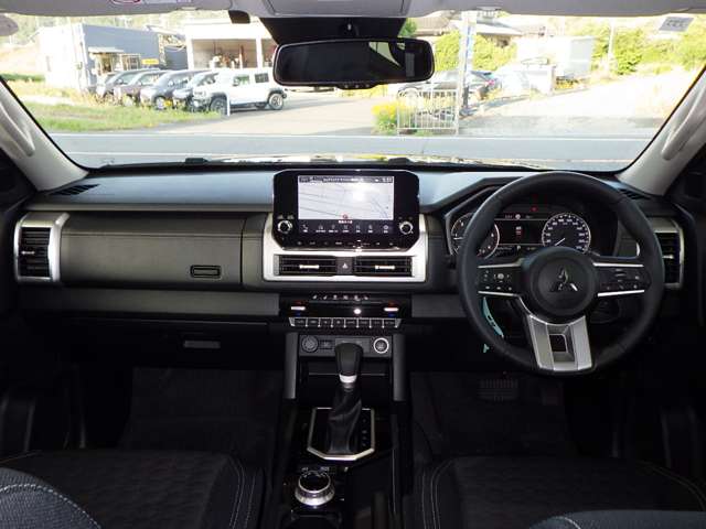 Mitsubishi Triton 3