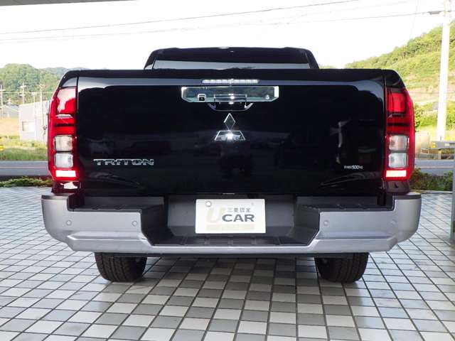 Mitsubishi Triton 7