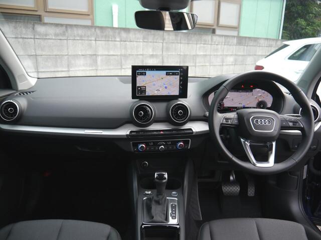 Audi Q2 6