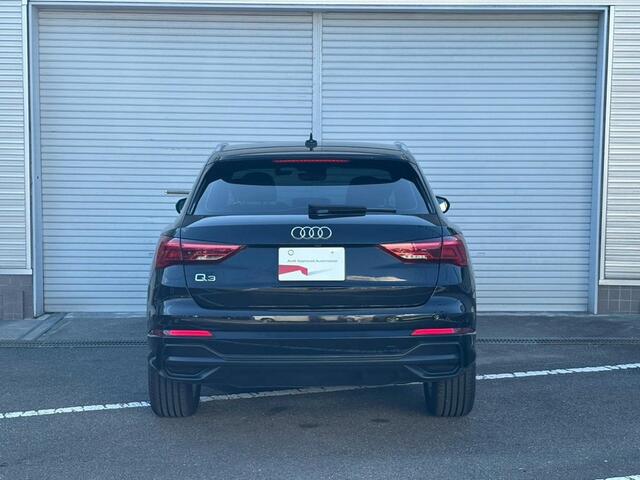 Audi Q3 5