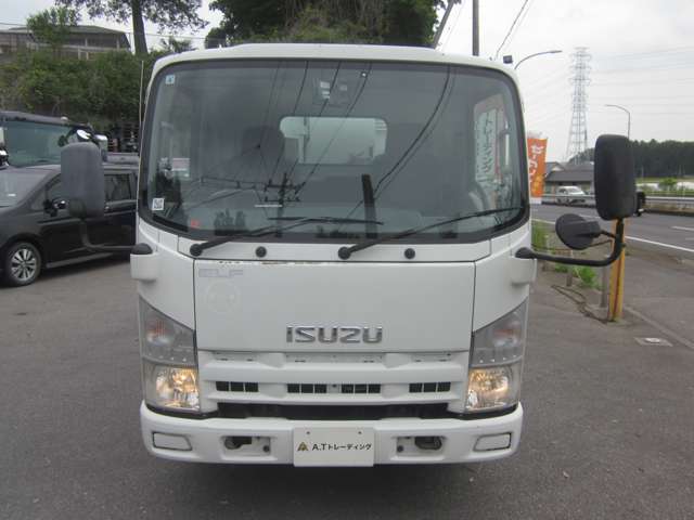 Isuzu Elf 2