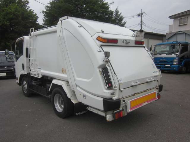 Isuzu Elf 5