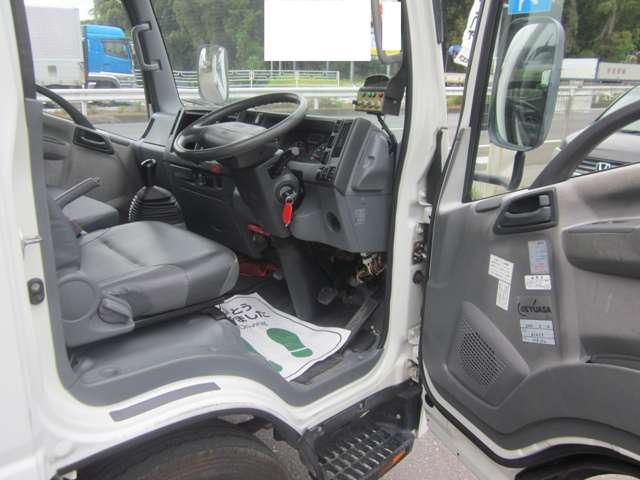 Isuzu Elf 9
