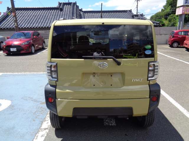 Daihatsu Taft 7