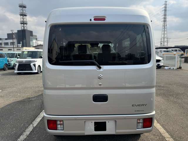 Suzuki Every 9