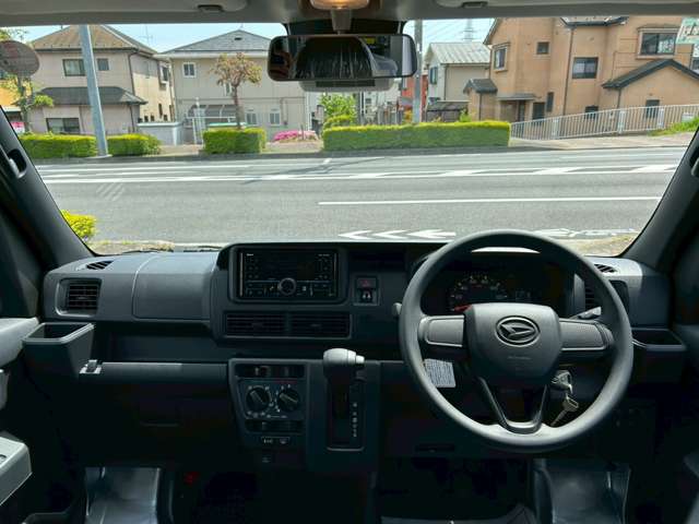 Daihatsu Hijet Cargo 3