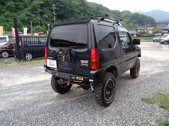 Suzuki Jimny 11