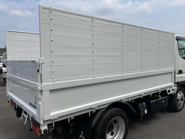 Mitsubishi Fuso Canter 10