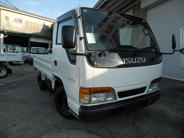Isuzu Elf 2