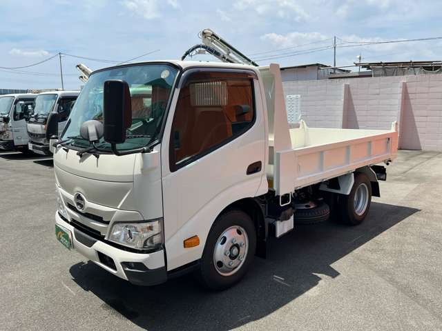 Hino Dutro 2