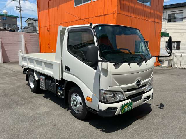 Hino Dutro 7