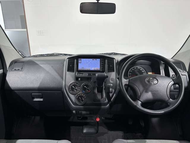 Toyota Light Ace Van 10