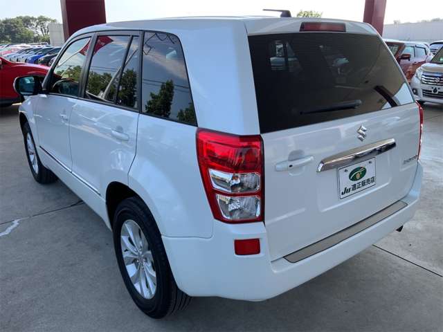 Suzuki Escudo 9