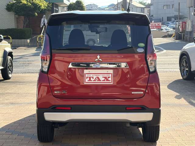 Mitsubishi eK X 8
