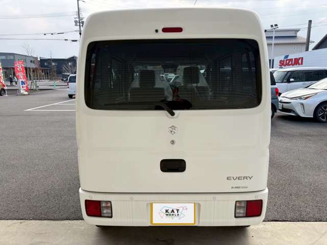 Suzuki Every 6