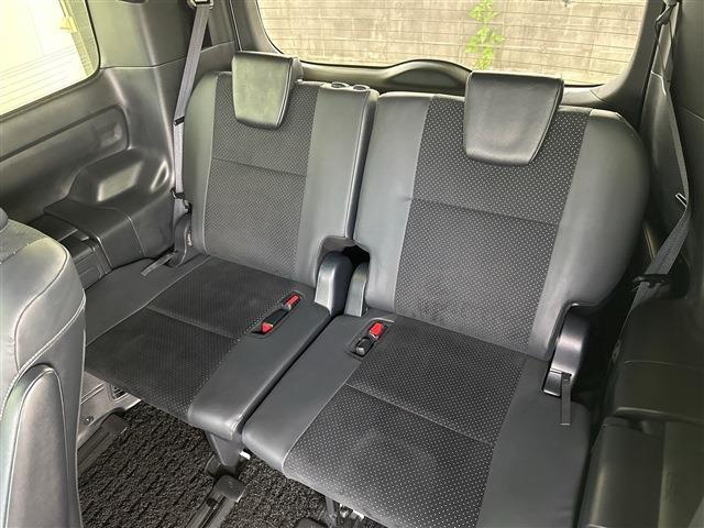 Toyota Voxy 7
