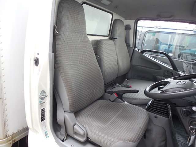 Hino Dutro 11
