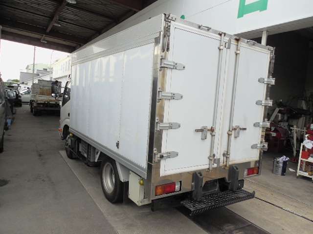 Hino Dutro 4