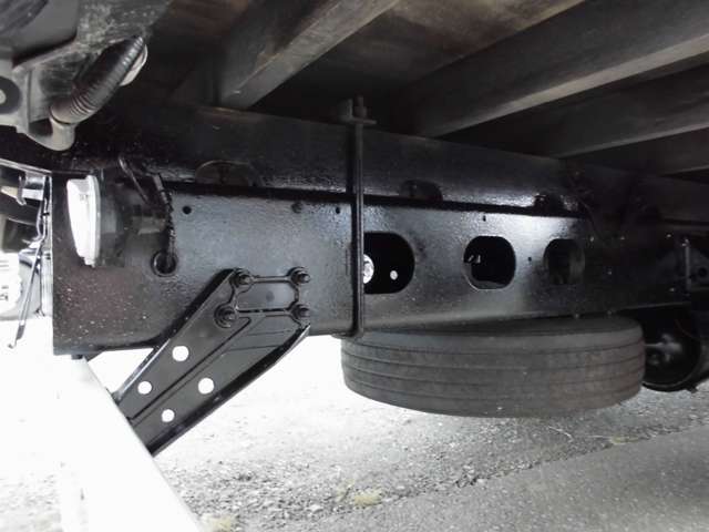 Isuzu Forward 9