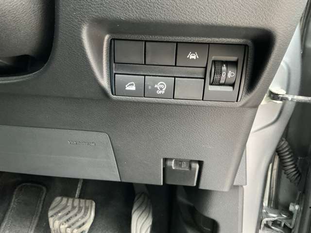 Mitsubishi eK X 11