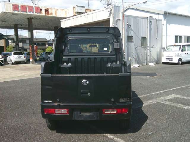 Daihatsu Hijet Deck Van 7