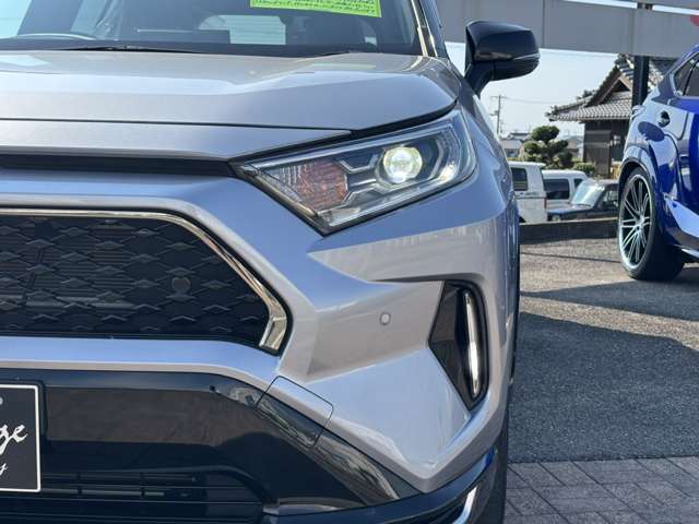 Toyota RAV4 PHV 12