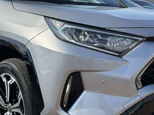 Toyota RAV4 PHV 10