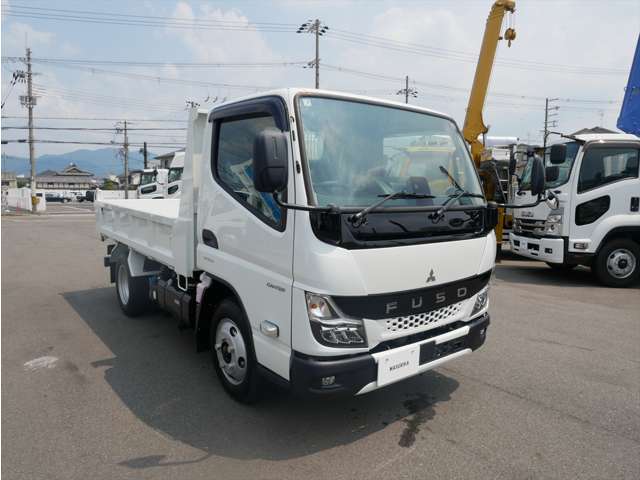 Mitsubishi Fuso Canter 4