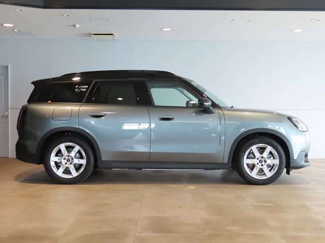 MINI Countryman 9