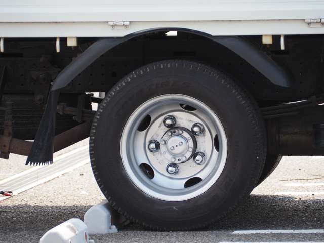 Mitsubishi Fuso Canter 12