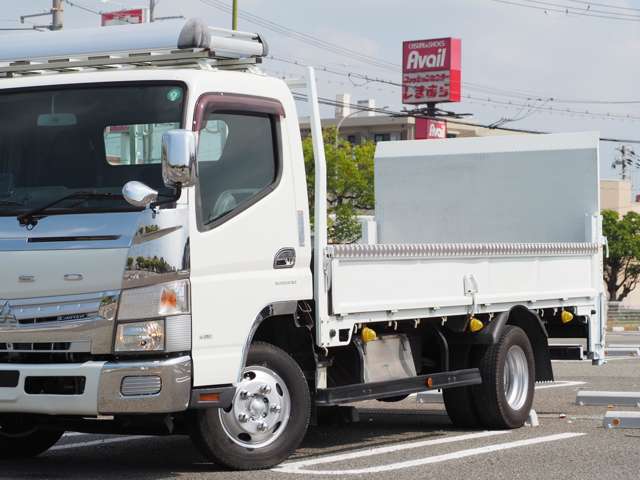Mitsubishi Fuso Canter 7